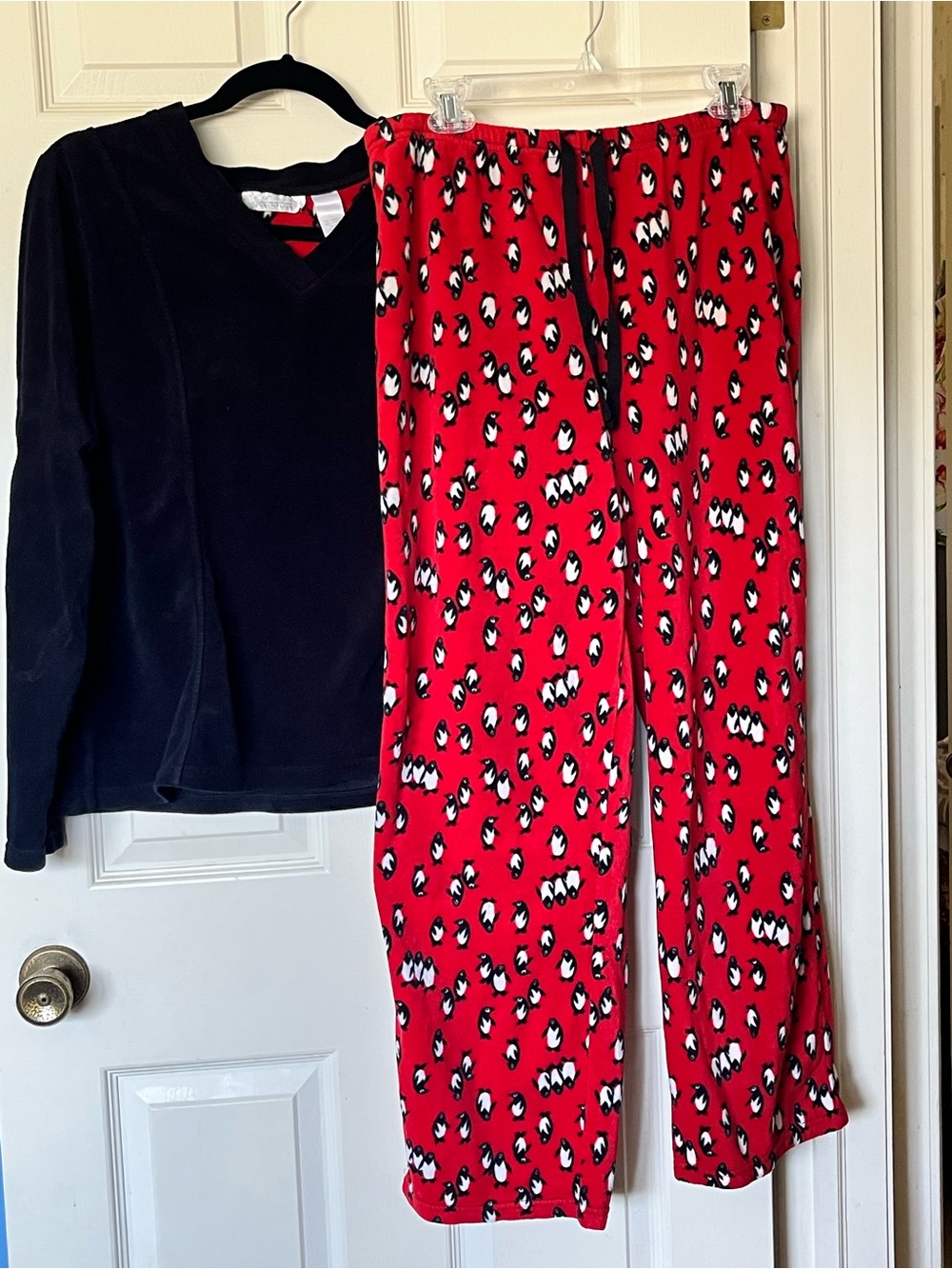 Intimate Essentials Black Long-Sleeve Top with Red Penguin-Print Pajama Pants